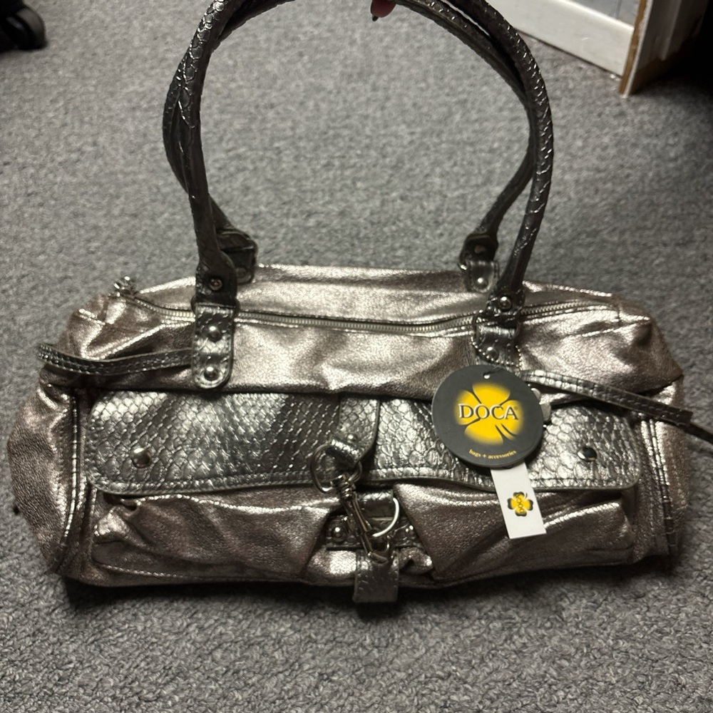 5/$25 Silver metallic handbag with snakeskin texture NWT